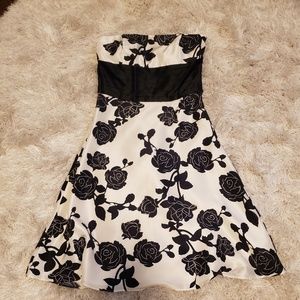 White House Black market- Floral reception dress